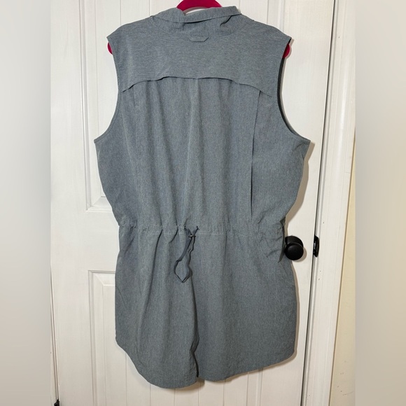 Sol Survivor Tunic Vest: Pocket-Packed With Sun Protection - Picture 6 of 9